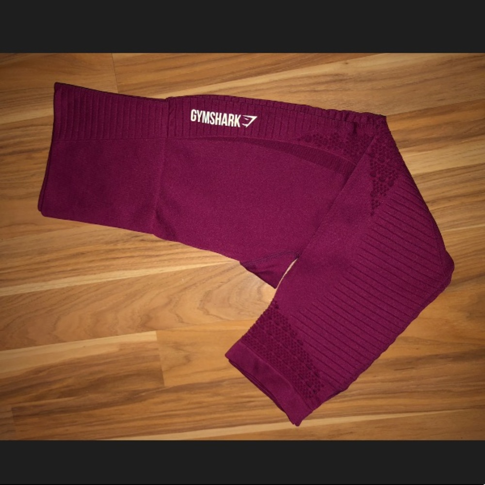 Cropped beat red energy seamless leggings